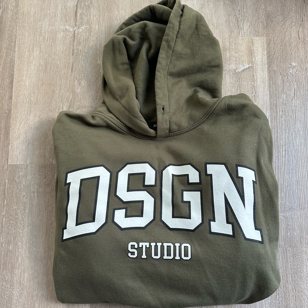 DSGN Studio hoodie